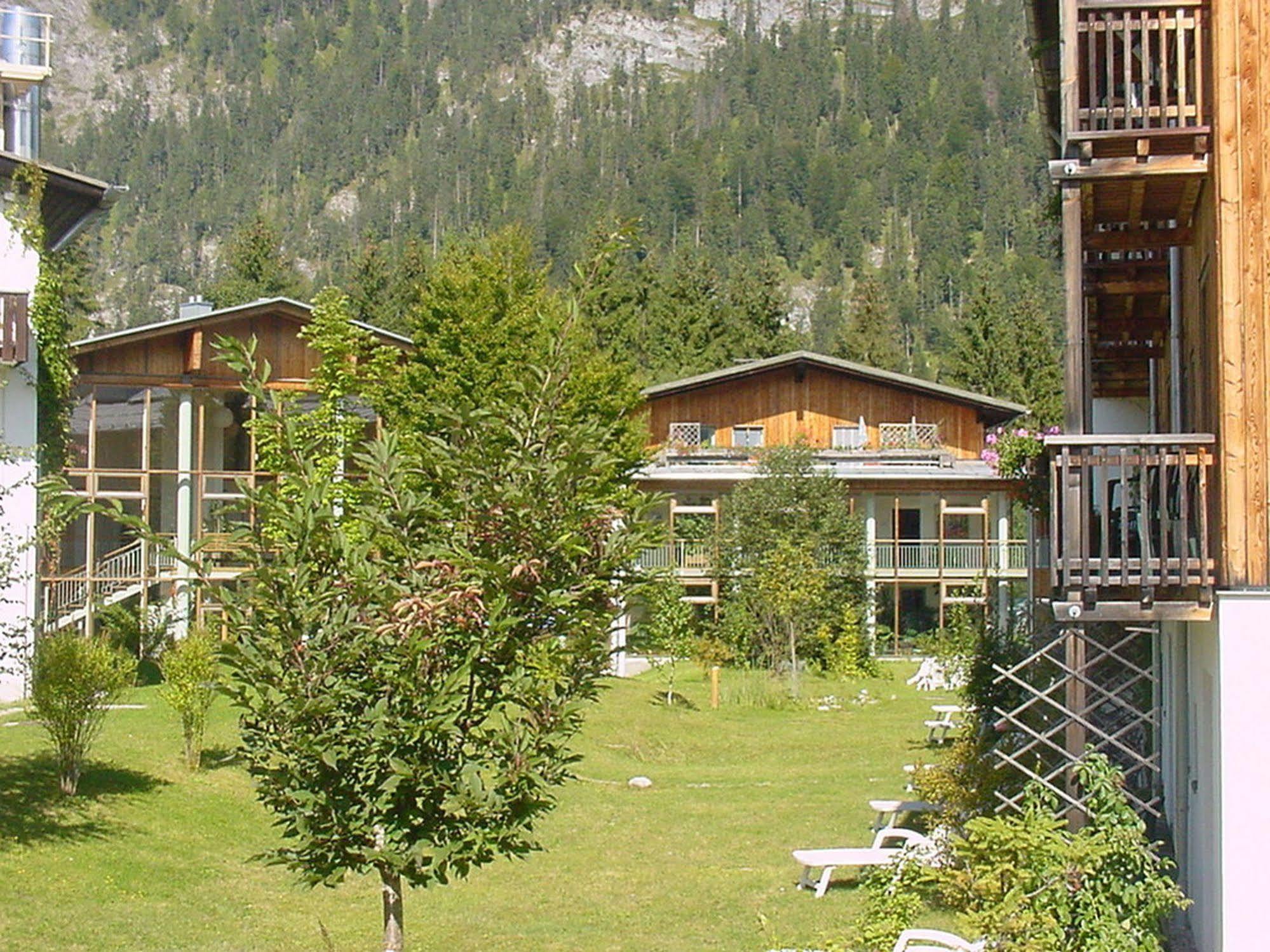 Outdoorhotel Jager Von Fall Lenggries Exterior photo